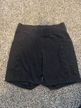 Old Navy Black Bike Shorts with Pockets